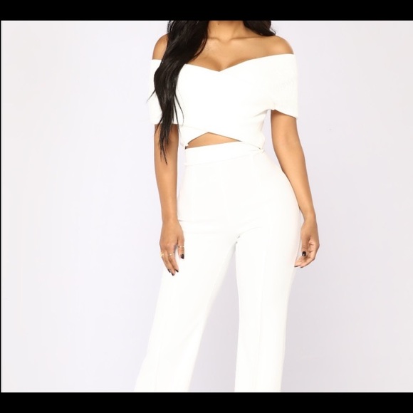 Empowered Off Shoulder wrap top - Large - Picture 2 of 4